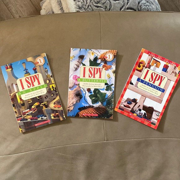 3 I SPY BOOKS, AN APPLE, A BUTTERFLY, A PENGUIN FOR 3-7 yrs old - Picture 1 of 4